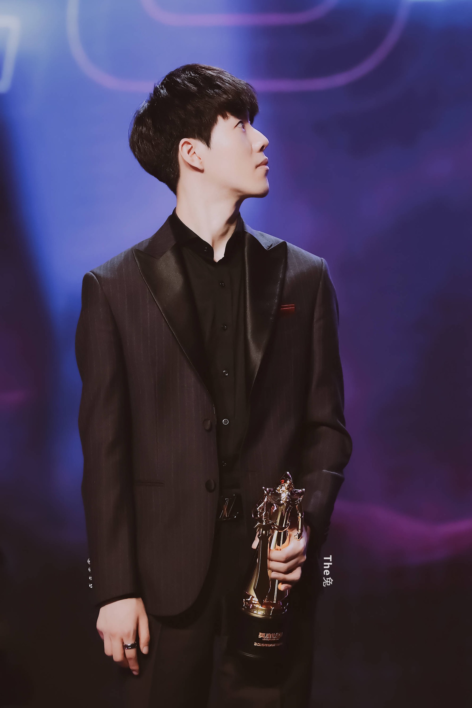 拉菲尼亚凭 拉菲尼亚凭