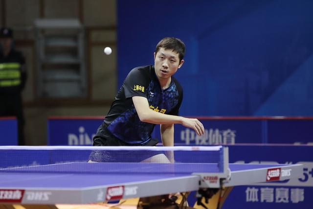 足球职业联 足球职业联