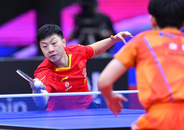 也给其他球 也给其他球